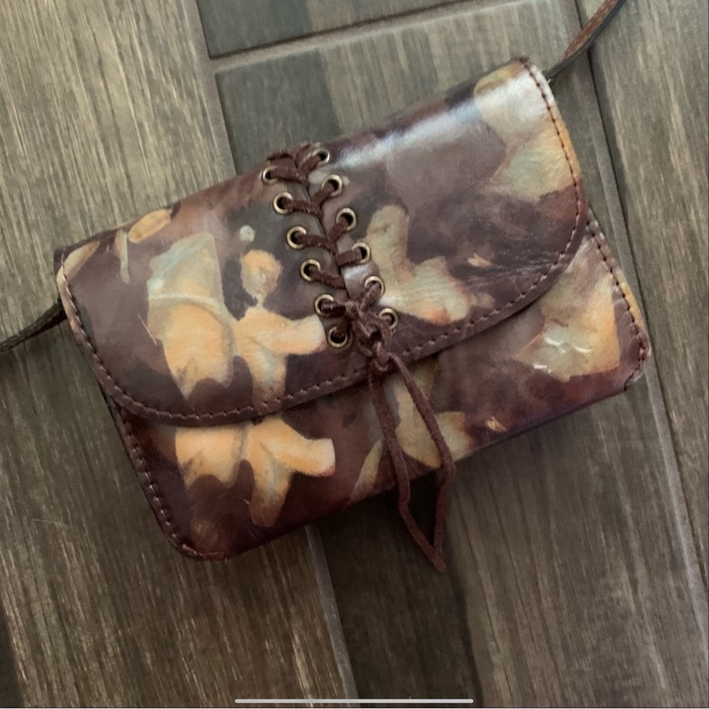 Patricia Nash Brown Lady Mural Crossbody